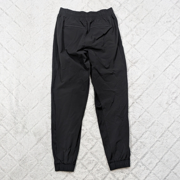 Athleta Pants Women's 2 Black Textured Brooklyn Jogger Nylon Light Run Travel - Picture 9 of 11